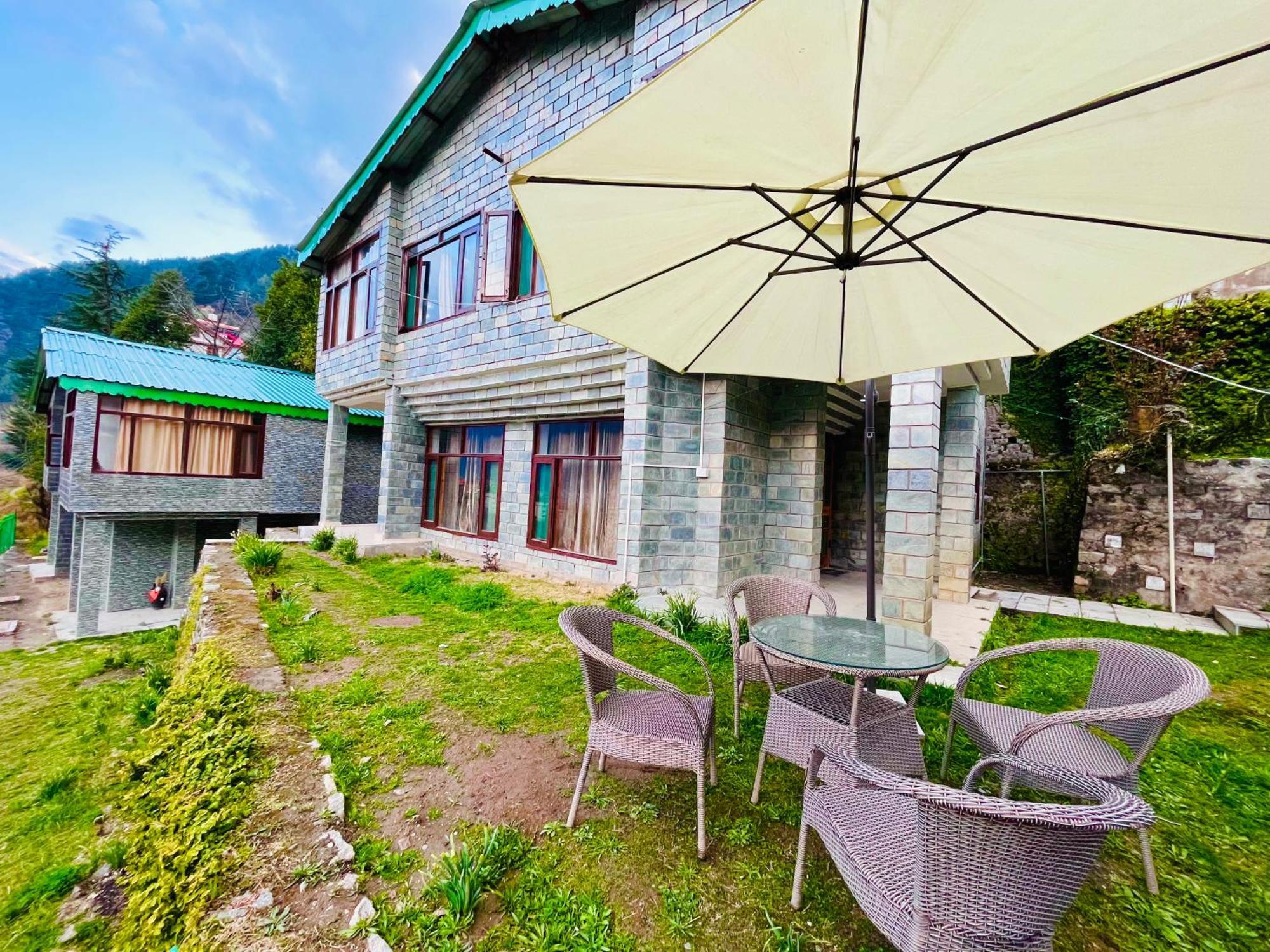 Himalayan River Mountain View 2 Bedrooms Cottage, Manali エクステリア 写真