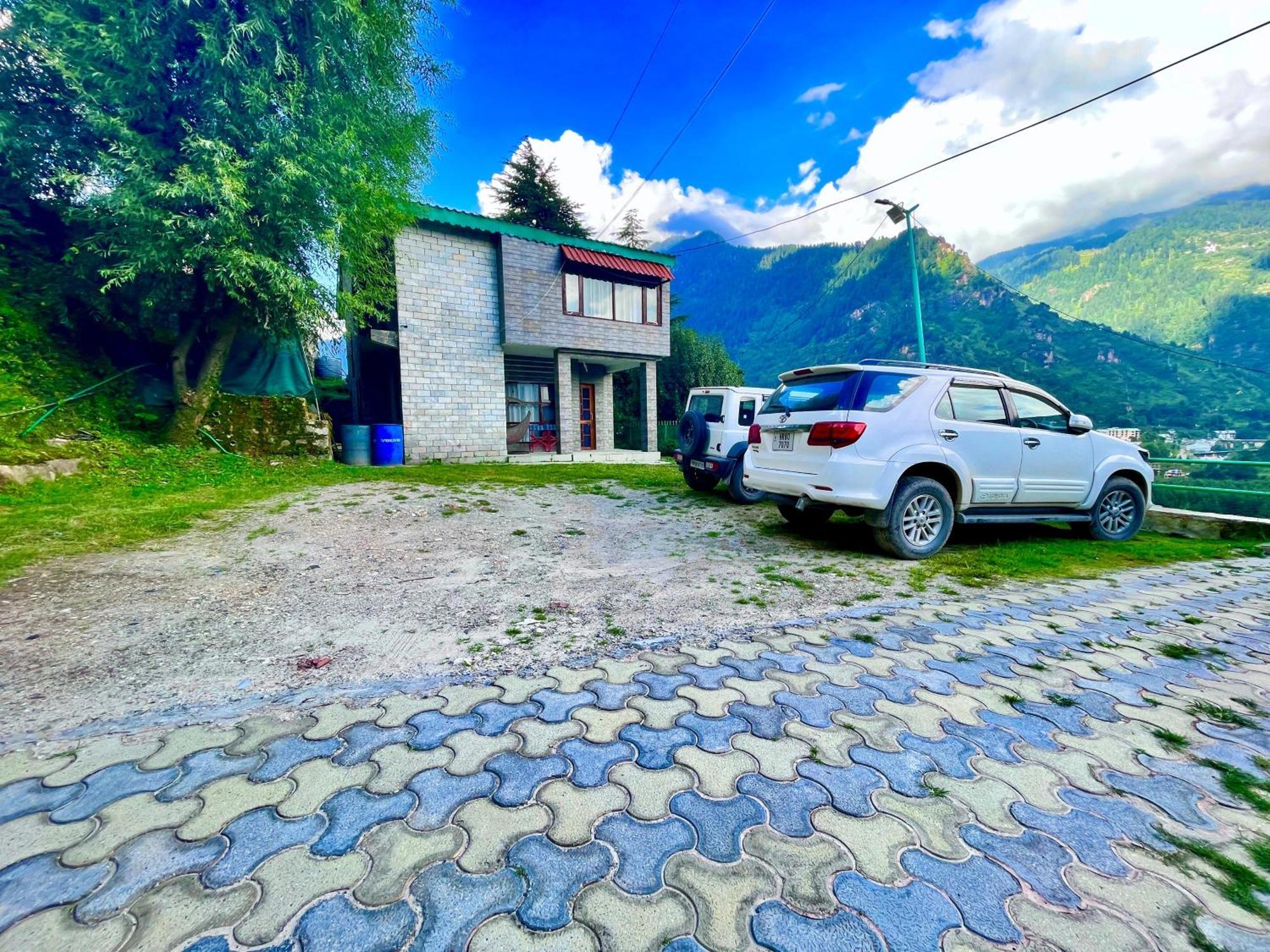 Himalayan River Mountain View 2 Bedrooms Cottage, Manali エクステリア 写真